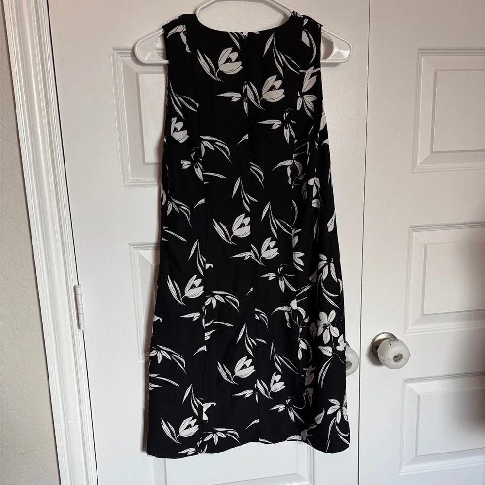 Banana Republic Black and White Floral Mini Dress 🖤 Sz 4 - Picture 7 of 8
